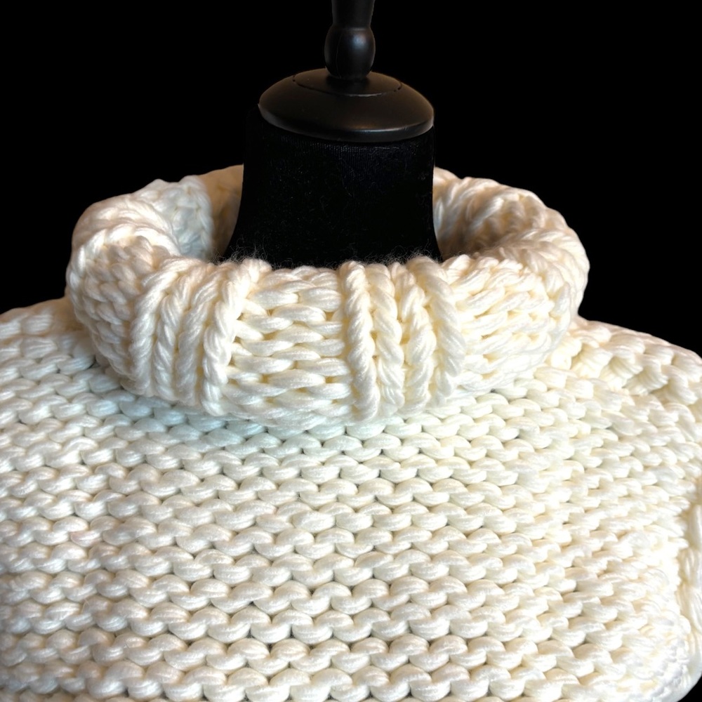 The KARSAAN Hand Knit Sweater - Picture 8 of 13